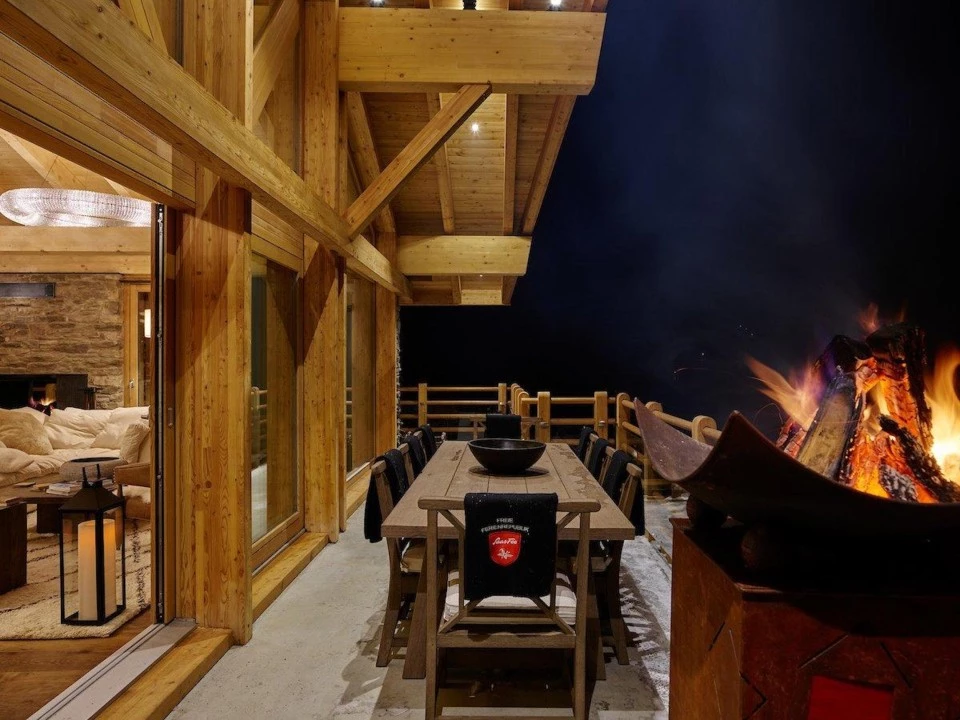 1685631781-Prospectors Luxury real estates Suisse Saas-Fee to rent chalet property Belvédère 4.webp